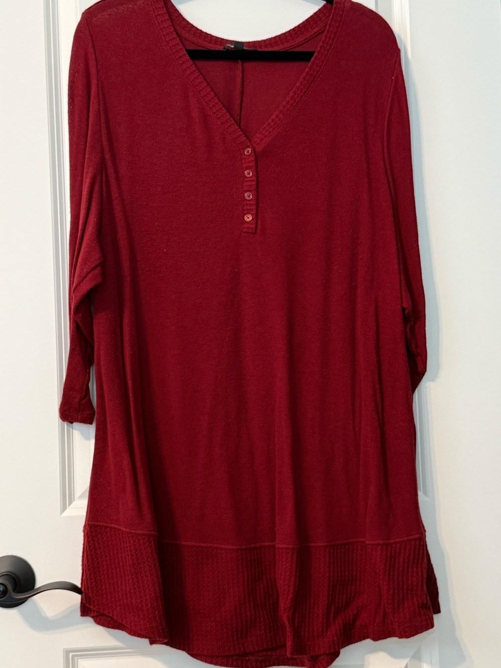 Lane Bryant Red Long Sleeve Henley Tunic Top, 3/4 sleeve. 26/28